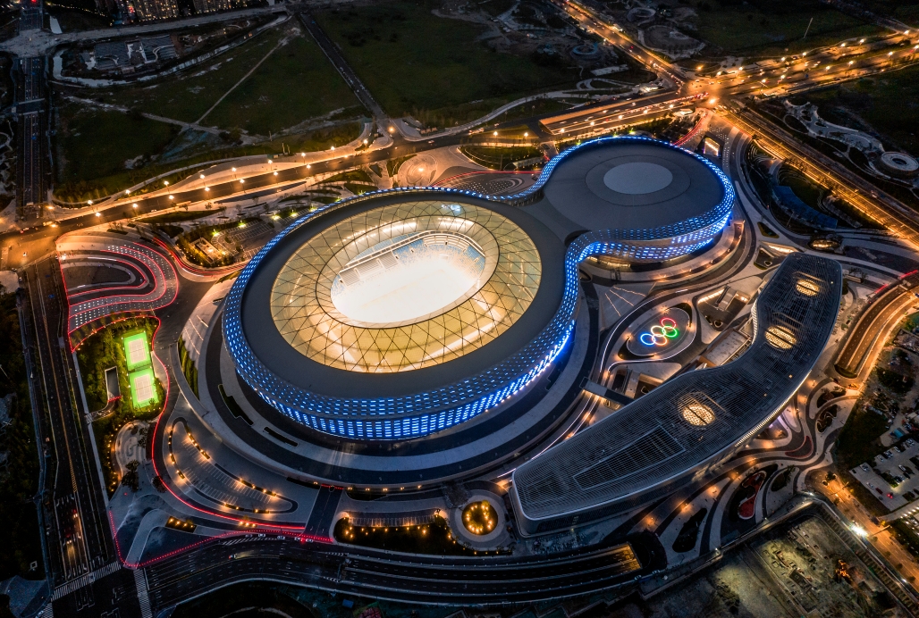 凤凰山体育公园.jpg 凤凰山体育公园.jpg