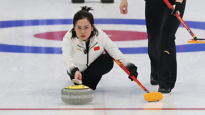 中国女子冰壶队时隔14年重返世锦赛四强 南京世界田联室内锦标赛开赛 中