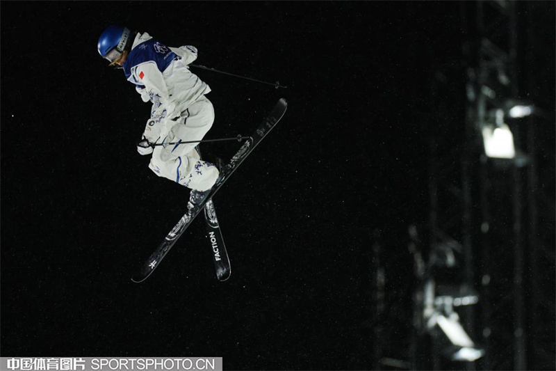 W_7509401_26021705_alj.jpg W_7509401_26021705_alj.jpg