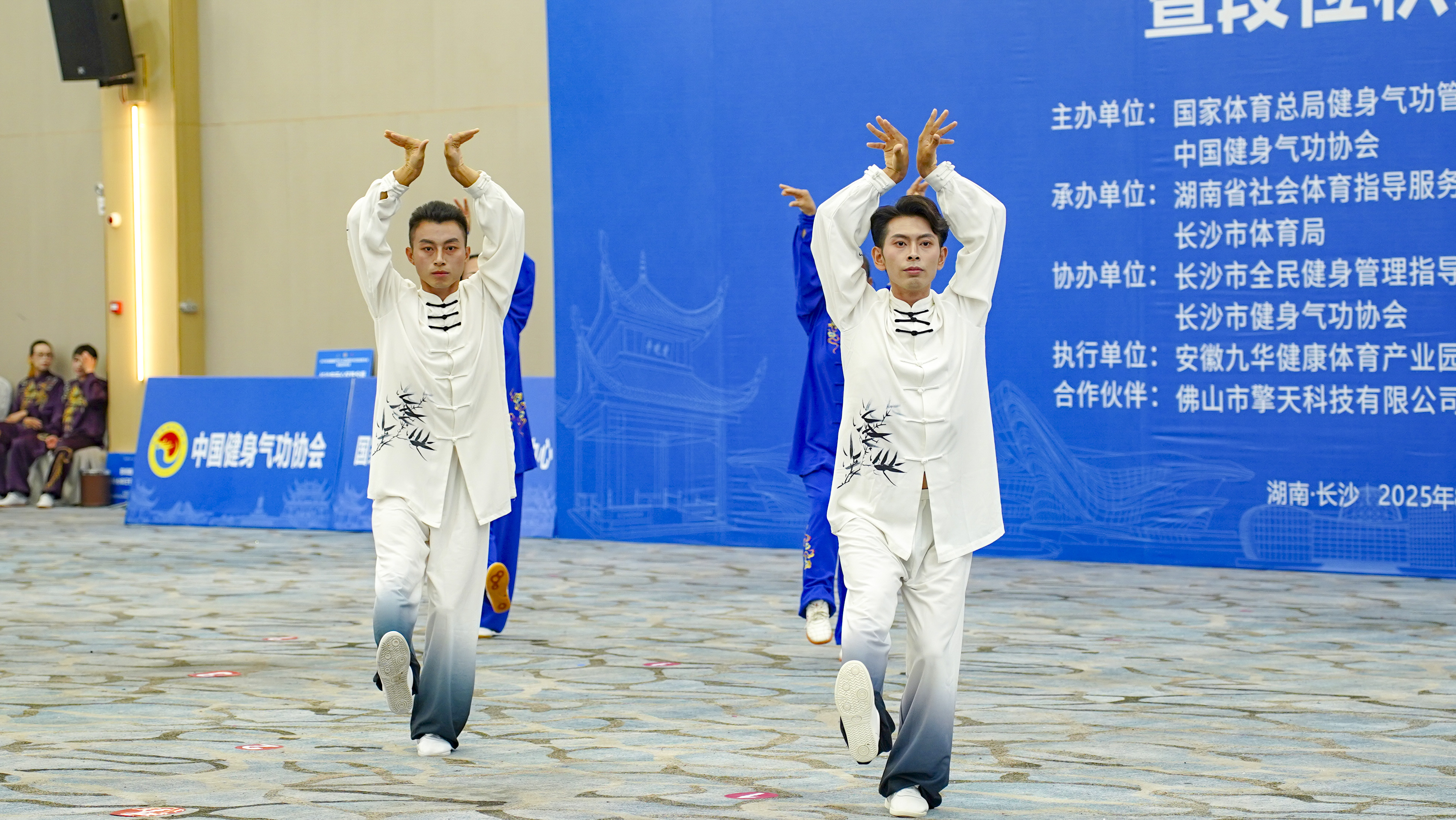 f0c949f450f3a9b379b4426c5d56d18.jpg f0c949f450f3a9b379b4426c5d56d18.jpg