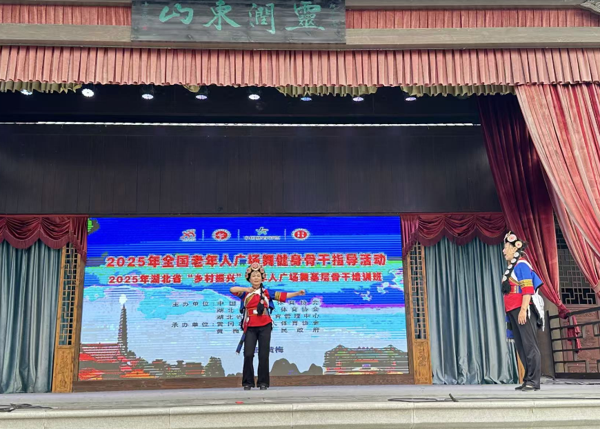 1103-老年2.png 1103-老年2.png