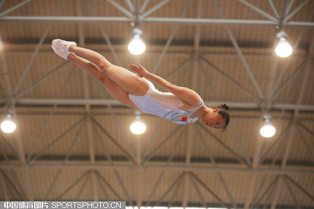 1106-朱雪莹.jpg 1106-朱雪莹.jpg