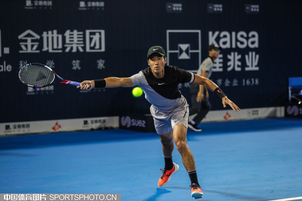 1106-李喆.jpg 1106-李喆.jpg