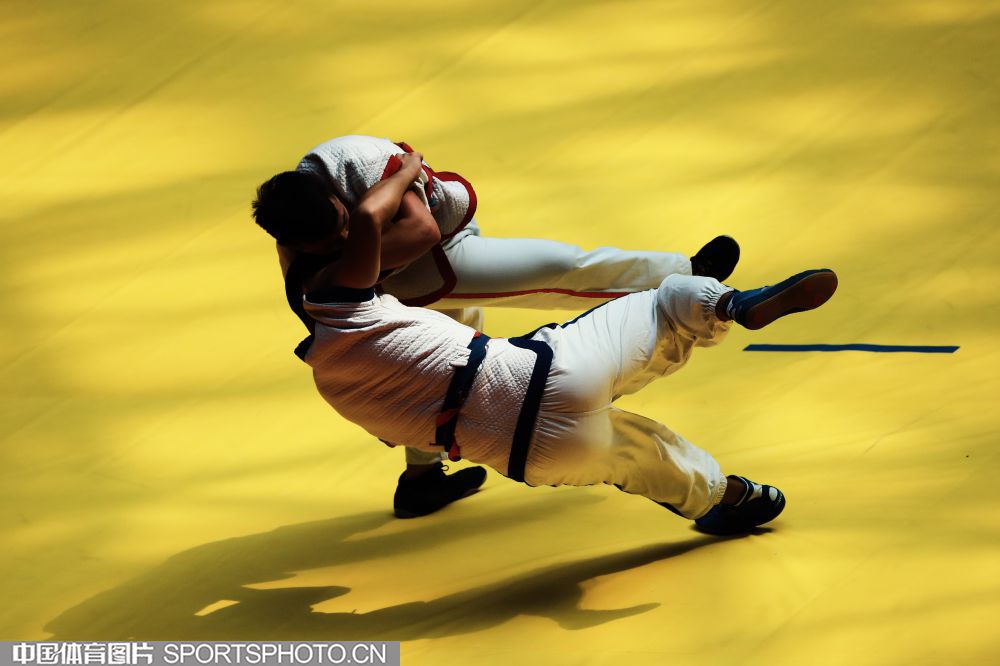 W_20059667_19080500_l.jpg W_20059667_19080500_l.jpg