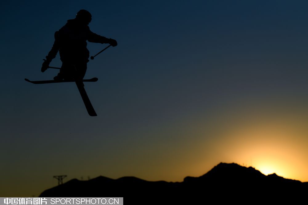 0416-滑雪.jpg 0416-滑雪.jpg