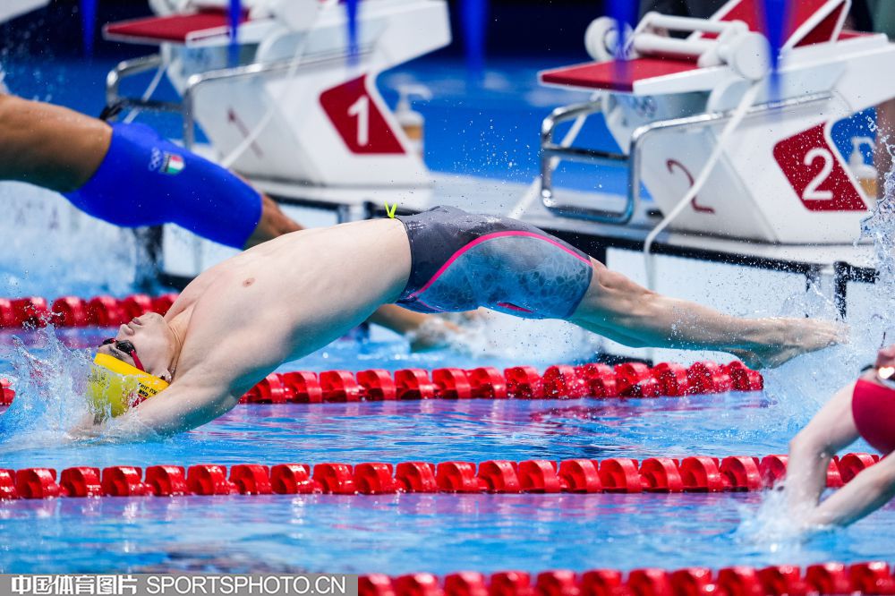 0801-接力2.jpg 0801-接力2.jpg