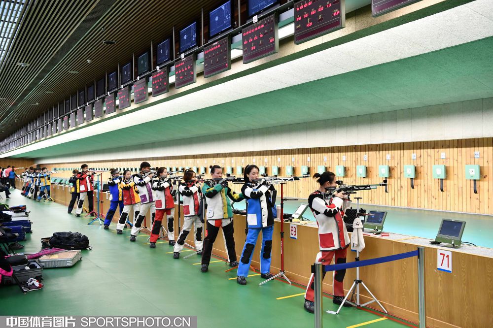 W_35358411_19112520_by.jpg W_35358411_19112520_by.jpg